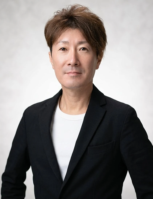 専務取締役 藤原 涼平